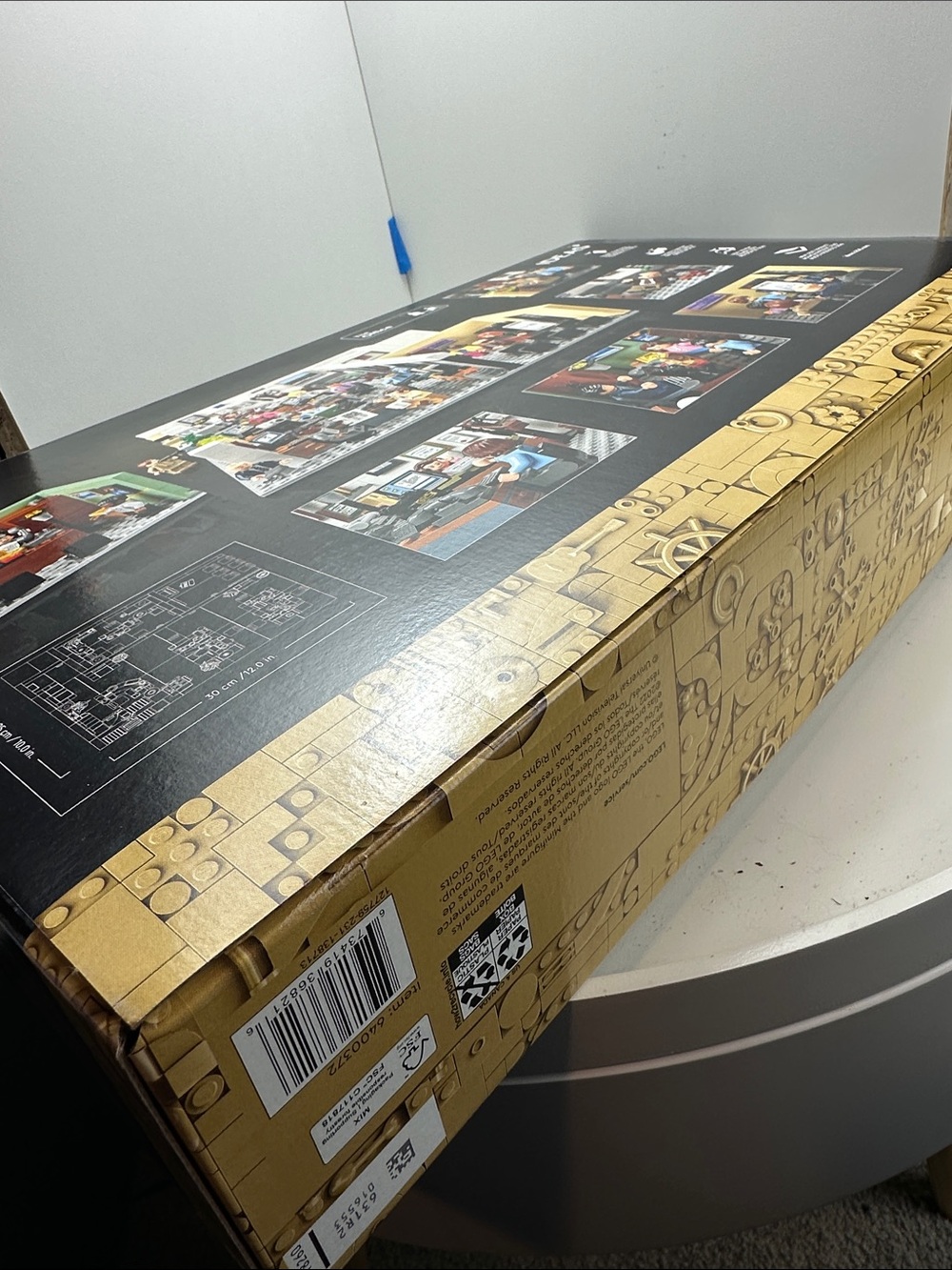LEGO Ideas “The Office” (21336) Brand New in box - Picture 5 of 7